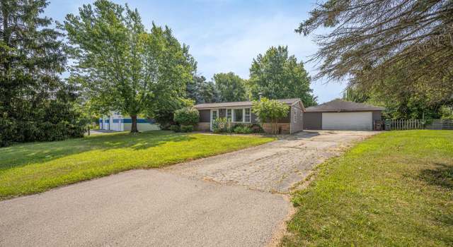 Photo of 10207 Caddy Ln, Caledonia, WI 53108