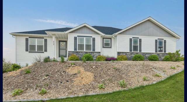 Photo of 404 Midge St, Johnson Creek, WI 53038