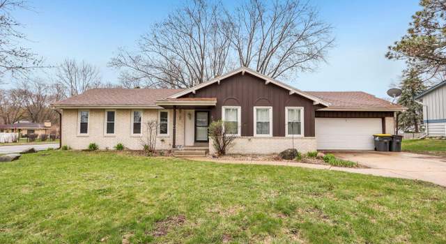 Photo of 2701 Lander Ln, Waukesha, WI 53188