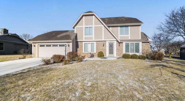 Photo of 12940 W Wimbledon Dr, New Berlin, WI 53151