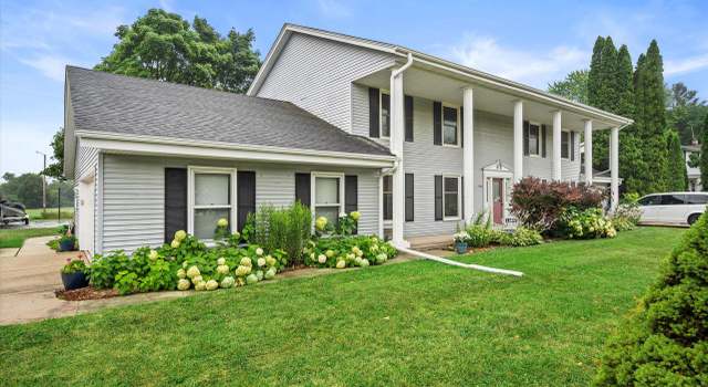Photo of 6840 Enge Dr #6842, West Bend, WI 53090