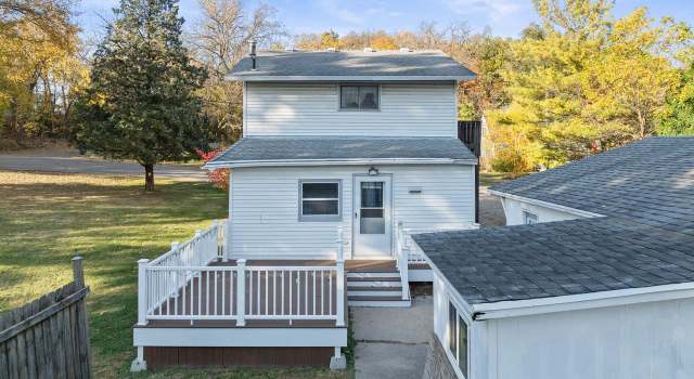 Photo of 195 1st Ave, Fontana, WI 53125