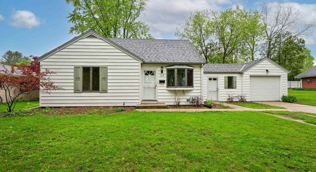 Photo of 109 S Orchard St, Thiensville, WI 53092