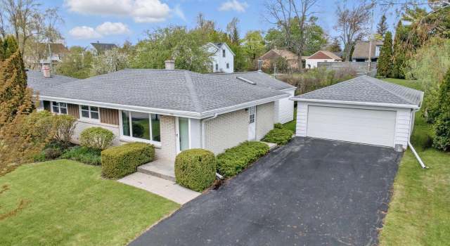 Photo of 724 Mayflower Ave, Sheboygan, WI 53083