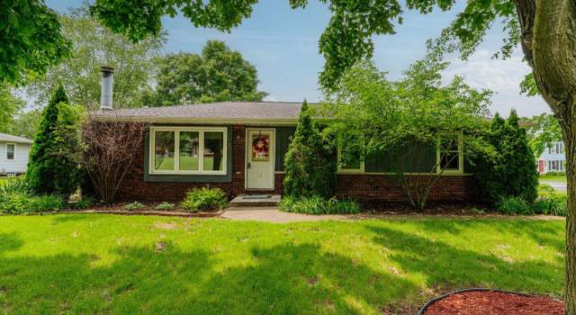 Photo of 402 Paul St, Burlington, WI 53105