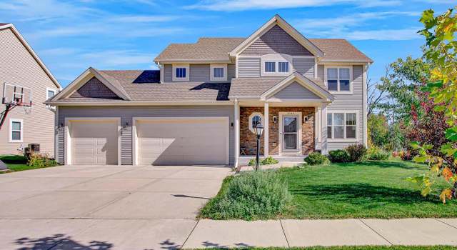 Photo of 1044 Garnet Ln, Port Washington, WI 53074