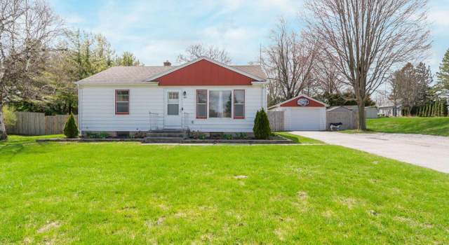 Photo of 719 Armstrong Ave, Howards Grove, WI 53083