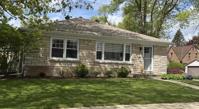 Photo of 5723 N Dexter Ave, Glendale, WI 53209