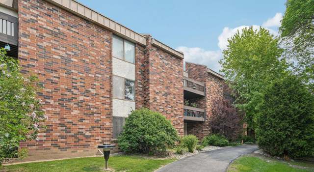 Photo of 2350 W Good Hope Rd #156, Glendale, WI 53209