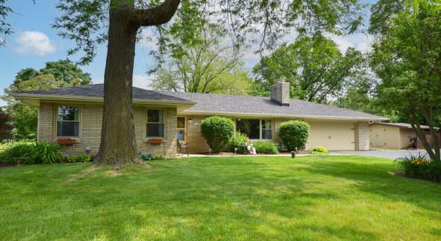 Photo of N68W15240 Prudence Dr, Menomonee Falls, WI 53051
