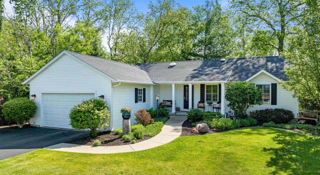 Photo of 113 Potawatomi Rd, Williams Bay, WI 53191