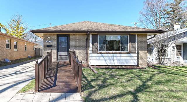 Photo of 2727 S 83rd Pl, West Allis, WI 53219