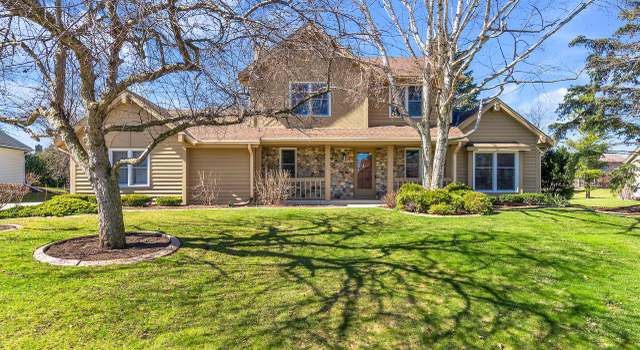 Photo of 10107 N Concord Dr, Mequon, WI 53097
