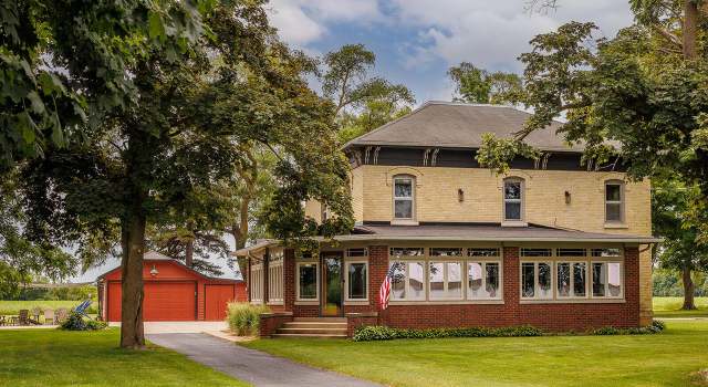 Photo of N8833 Pickeral Lake Rd, East Troy, WI 53120