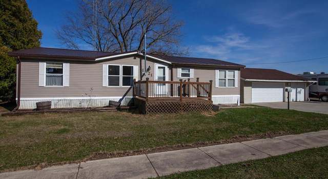Photo of 1021 Collins St, Clyman, WI 53016
