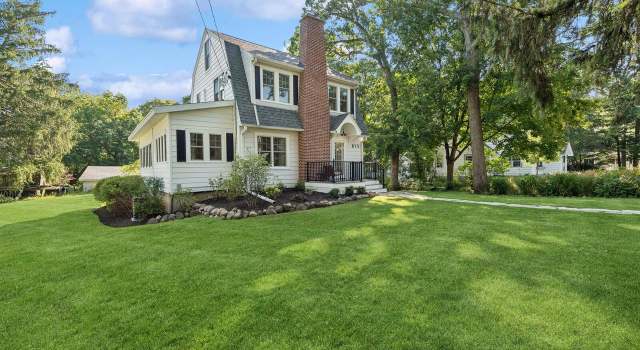 Photo of 815 Sauganash Dr, Fontana, WI 53125