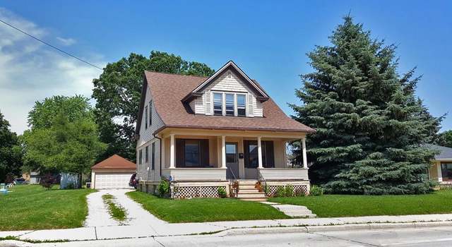 Photo of 2535 Calumet Dr, Sheboygan, WI 53083