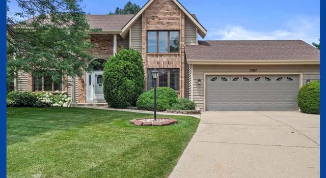 Photo of 3967 S Victoria Cir, New Berlin, WI 53151