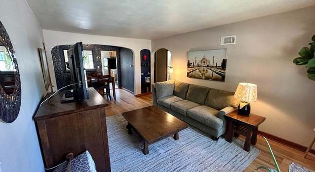 Photo of 6533 W Center St #3, Wauwatosa, WI 53210