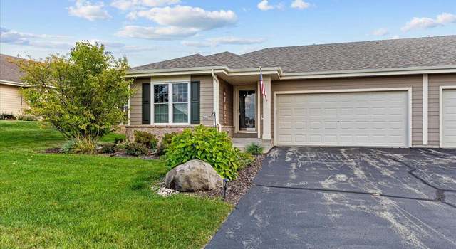Photo of 622 Belmont Dr, Watertown, WI 53094