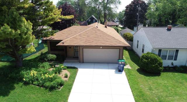 Photo of 206 S High St, Port Washington, WI 53074