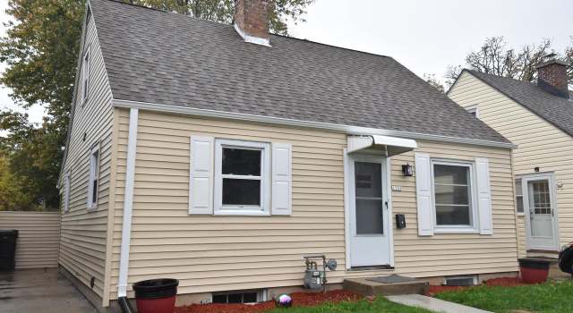Photo of 1533 S 92nd St, West Allis, WI 53214