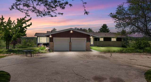 Photo of 2373 State Road 33, Saukville, WI 53080