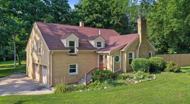Property at 4321 4th St, Kenosha, WI 53144, 3 beds, 2 baths