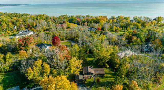 Photo of 114 W Mequon Rd, Mequon, WI 53092