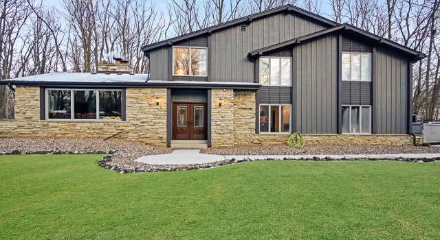 Photo of 1116 Kings Rd, Hartford, WI 53027