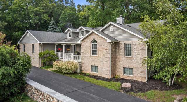Photo of W4440 S Lake Shore Dr, Lake Geneva, WI 53147