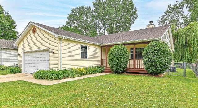 Photo of 922 93rd St, Pleasant Prairie, WI 53158