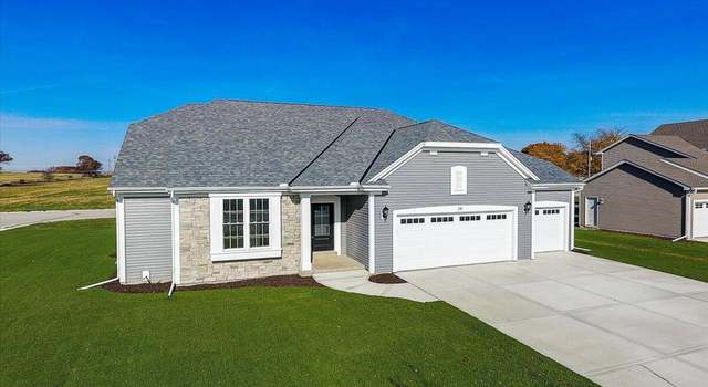 Photo of 210 Windridge Ct, Slinger, WI 53086