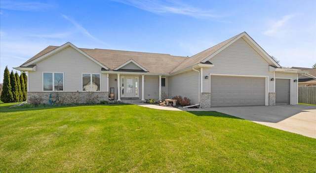 Photo of 256 E Redding Cir, Belgium, WI 53004