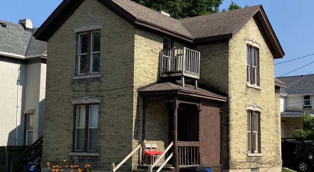 Photo of 1011 10th St, Racine, WI 53403