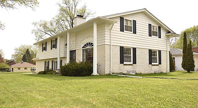 Photo of 208 Fairview Ave, South Milwaukee, WI 53172