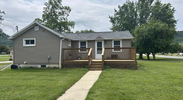 Photo of 100 Anderson St, Coon Valley, WI 54623