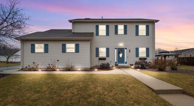 Photo of 261 Pine St, Fredonia, WI 53021