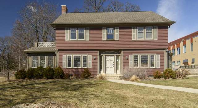 Photo of 202 W College Ave, Waukesha, WI 53186