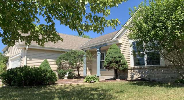 Photo of 827 Chelsea Dr, Elkhorn, WI 53121