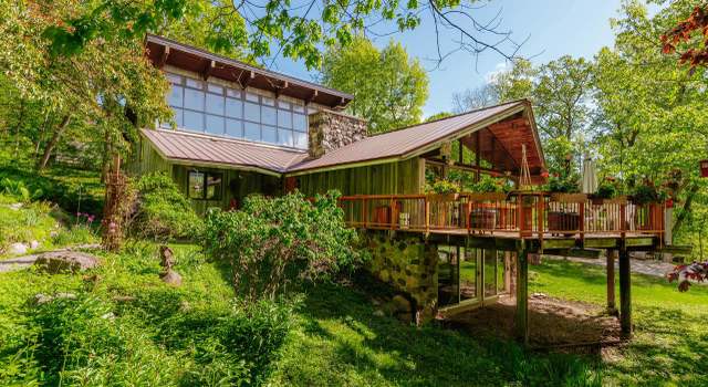 Photo of W296N2978 Franciscan Rd, Pewaukee, WI 53072