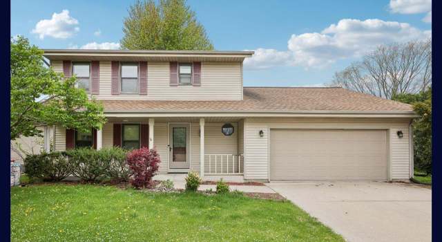 Photo of 1212 N Glenwood Cir, West Bend, WI 53090