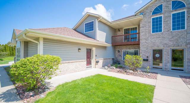 Photo of 17608 W Lincoln Ave, New Berlin, WI 53146