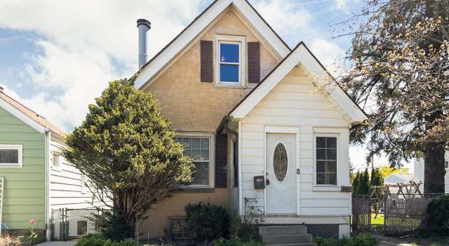 Photo of 2214 S 60th St, West Allis, WI 53219