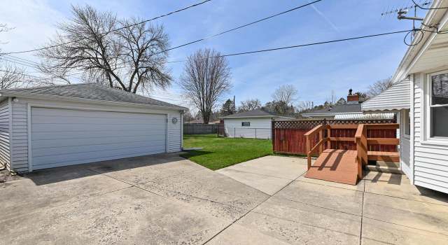 Photo of 2925 Brentwood Dr, Racine, WI 53403