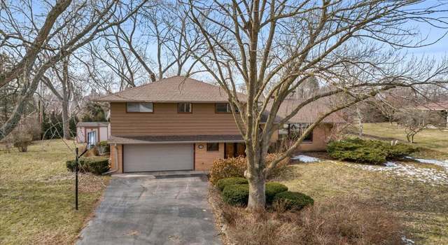 Photo of 509 Oakwood Dr, Thiensville, WI 53092