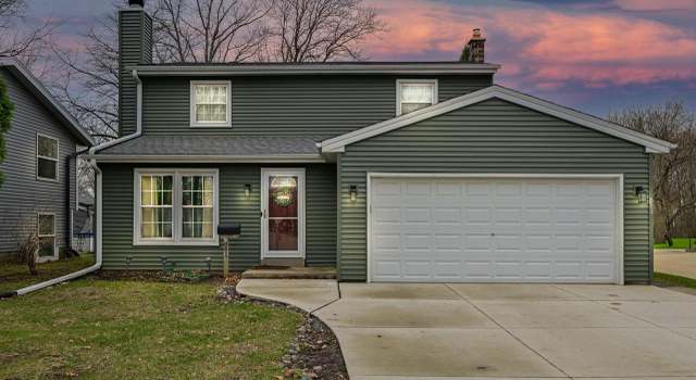 Photo of 841 S 105th St, West Allis, WI 53214