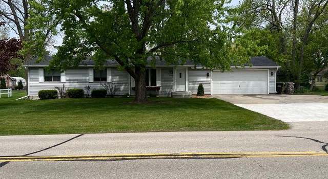 Photo of W1008 Pell Lake Dr, Genoa City, WI 53128