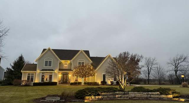 Photo of W291N6377 Red Tail Ln, Hartland, WI 53029