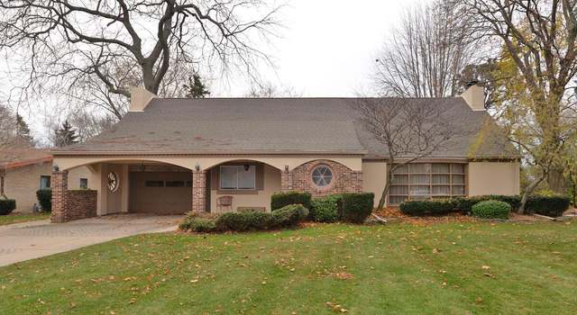 Photo of 3507 S Elmwood Dr, Elmwood Park, WI 53405